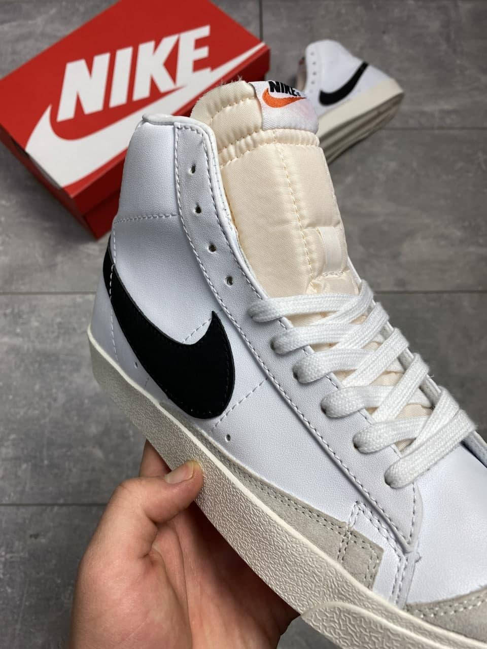 Женские кроссовки в стиле Nike Blazer Mid '77 White Black (Белый) Найк Блейзер белые с черным
Женские кроссовки в стиле Nike Blazer Mid '77 White Black (Белый) Найк Блейзер белые с черным