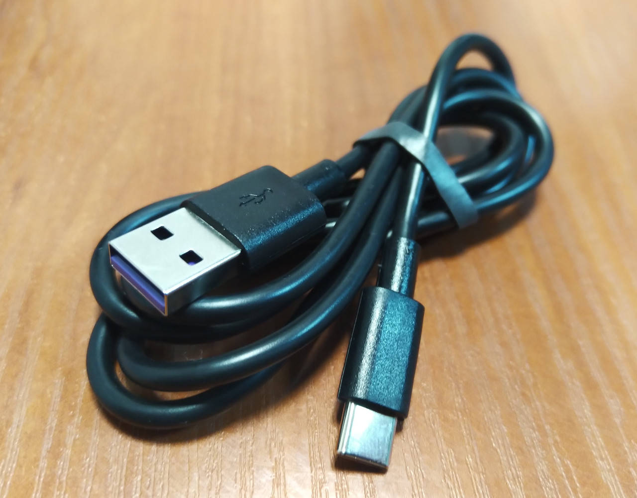 Оригинальный кабель CHILCAR USB - USB TypeC, 100 см Быстрая зарядка 5A для Huawei Xiaomi TPE оплетка Черный
Оригинальный кабель CHILCAR USB - USB TypeC, 100 см Быстрая зарядка 5A для Huawei Xiaomi TPE оплетка Черный