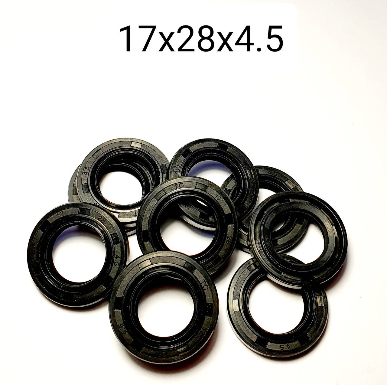 Сальник манжета армированная 17х28х4,5-2,2
Сальник манжета армированная 17х28х4,5-2,2