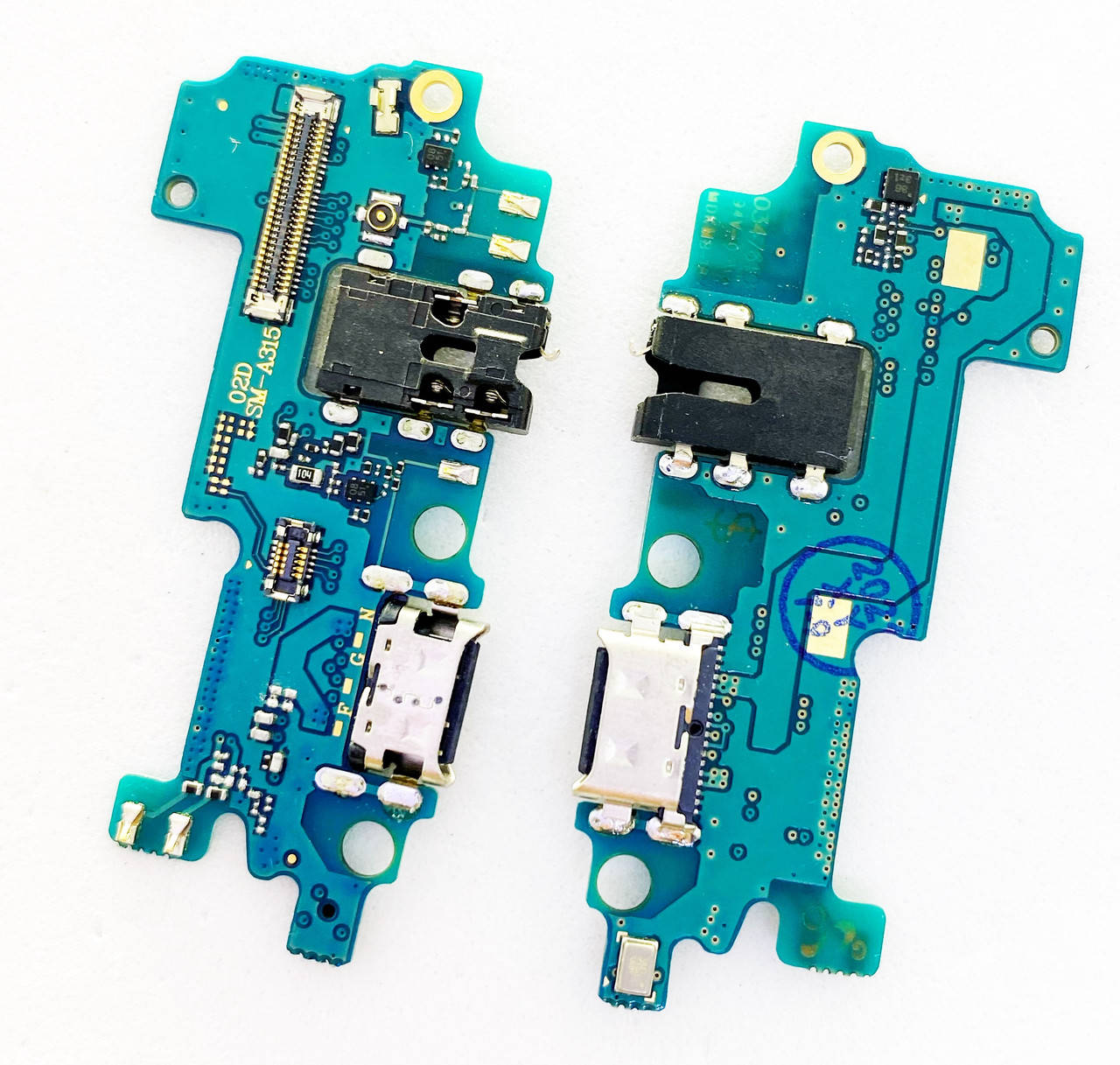 Шлейф для Samsung A315F Galaxy A31, с разъемом зарядки, с разъемом наушников, с микрофоном
Шлейф для Samsung A315F Galaxy A31, с разъемом зарядки, с разъемом наушников, с микрофоном