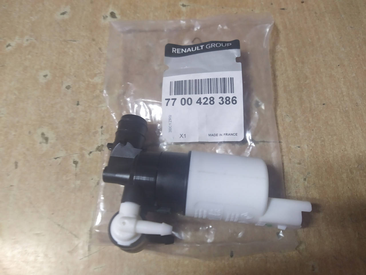 Насос (моторчик) бачка омывателя на RENAULT, DACIA, CITROEN, PEUGEOT "RENAULT" 7700428386 - Франция
Насос (моторчик) бачка омывателя на RENAULT, DACIA, CITROEN, PEUGEOT "RENAULT" 7700428386 - Франция