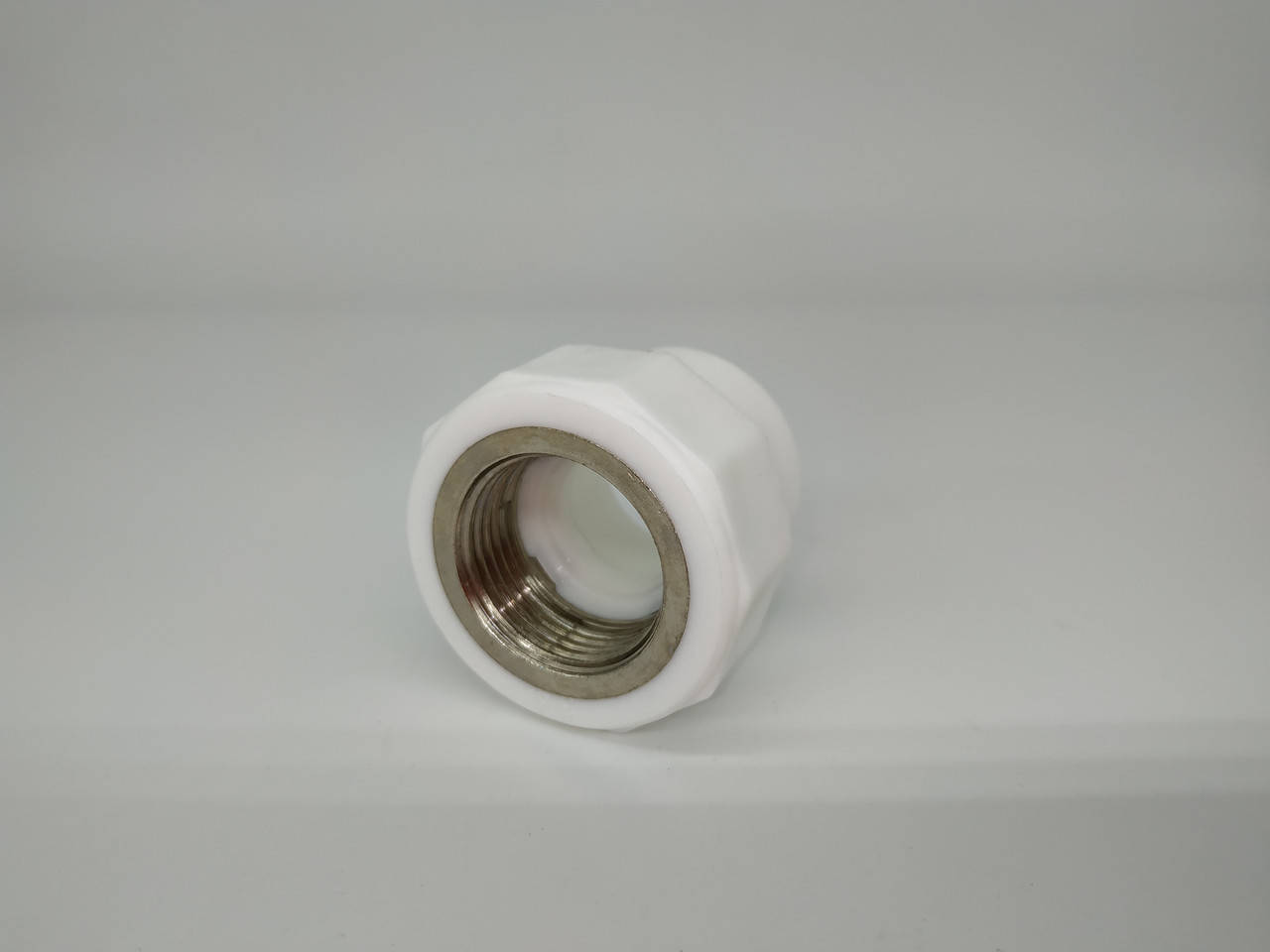 Муфта полипропиленовая Berke Plastik ВР 20х1/2" белая, Белый
Муфта полипропиленовая Berke Plastik ВР 20х1/2" белая, Белый