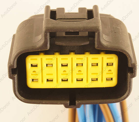 Разъем автомобильный 12-пин/контактный. Мама. 40×30 мм. НОВЫЙ
Разъем автомобильный 12-пин/контактный. Мама. 40×30 мм. НОВЫЙ