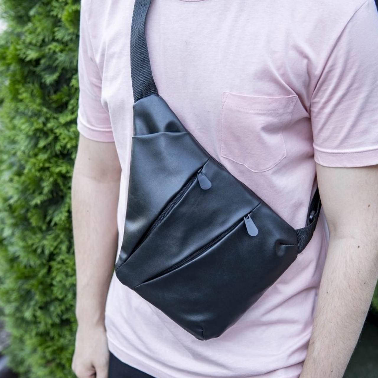 Нагрудная сумка мужская, сумка бананка слинг CrossBody КроссБоди мужской PU кожа черная удобная, Черный
Нагрудная сумка мужская, сумка бананка слинг CrossBody КроссБоди мужской PU кожа черная удобная, Черный