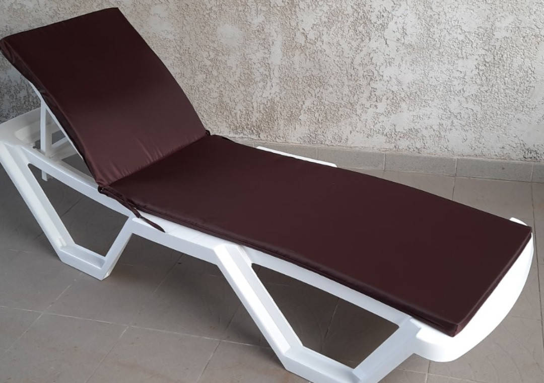 Матрас для шезлонга или Пляжный матрас. Коричневый однотонный.