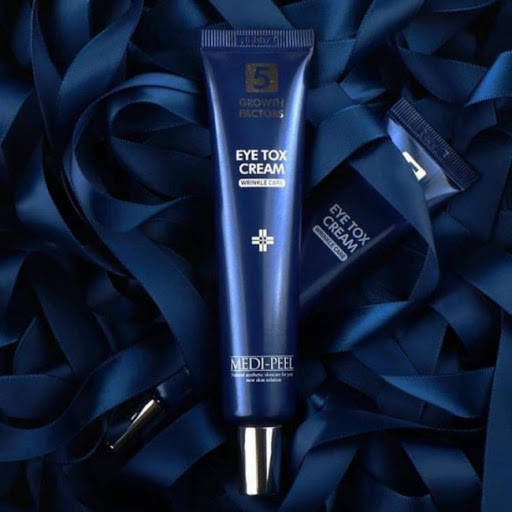Омолаживающий лифтинг-крем для век с пептидным комплексом MEDI-PEEL 5 Growth Factors Eye Tox Cream 40 мл
Омолаживающий лифтинг-крем для век с пептидным комплексом MEDI-PEEL 5 Growth Factors Eye Tox Cream 40 мл