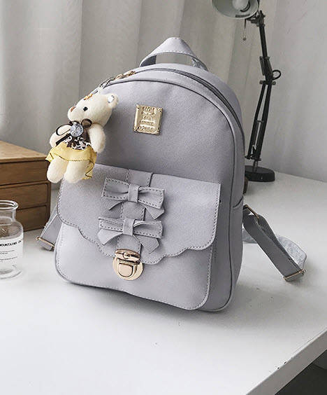 Элегантный набор с брелком мишкой 3в1, рюкзак сумка визитница, Серый
Элегантный набор с брелком мишкой 3в1, рюкзак сумка визитница, Серый