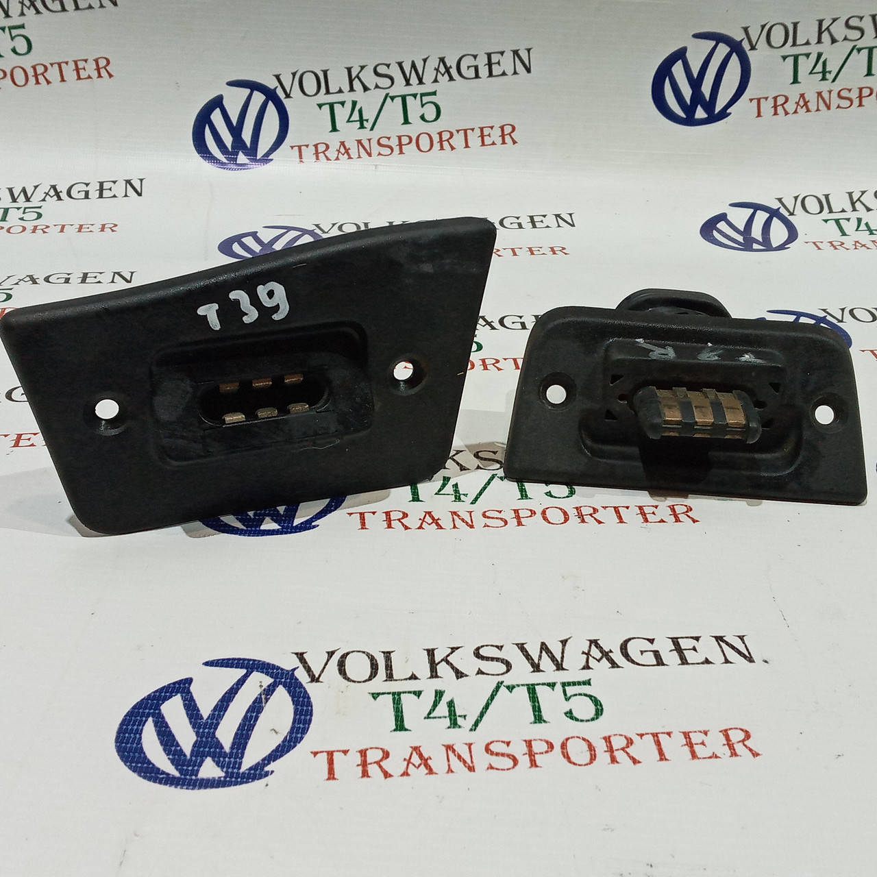 Контакты боковой правой сдвижной/раздвиной двери VW Volkswagen Transporter t5 Фольксваген Т5 с 2003-
Контакты боковой правой сдвижной/раздвиной двери VW Volkswagen Transporter t5 Фольксваген Т5 с 2003-