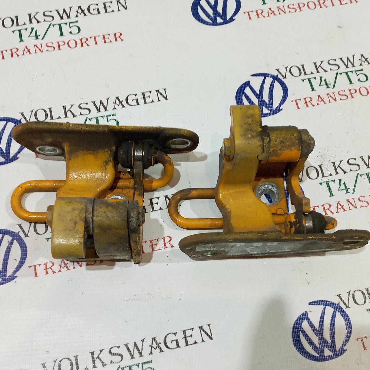 Петля / навес/ завес нижняя передней двери VW Volkswagen Фольксваген Тransporter 5 2003-2010
Петля / навес/ завес нижняя передней двери VW Volkswagen Фольксваген Тransporter 5 2003-2010