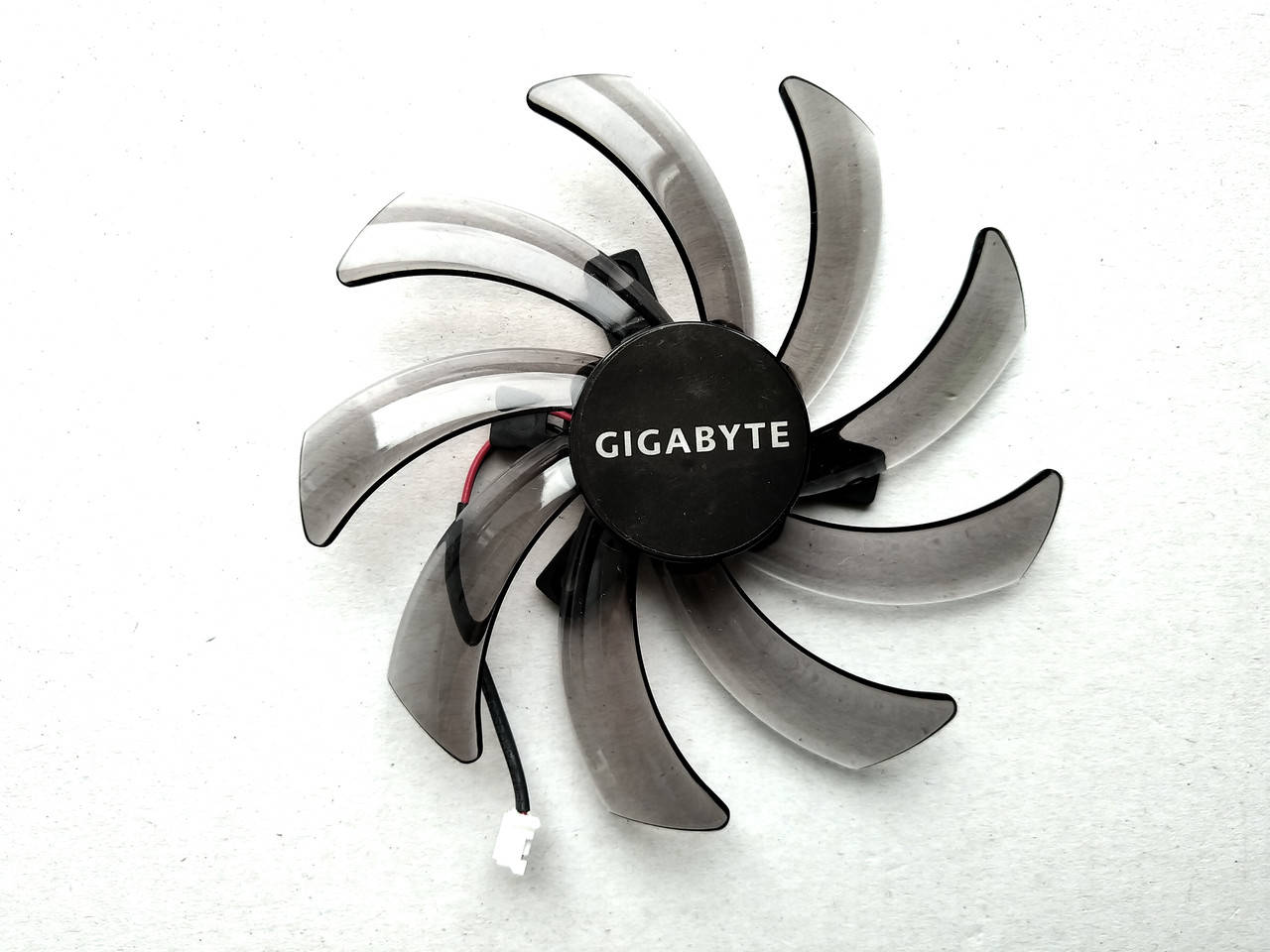 Вентилятор №15.1 (кулер) для видеокарты Gigabyte GTX 650 550 ti 560 HD 7770 6670 T129215SM, PLD10010S12H
Вентилятор №15.1 (кулер) для видеокарты Gigabyte GTX 650 550 ti 560 HD 7770 6670 T129215SM, PLD10010S12H