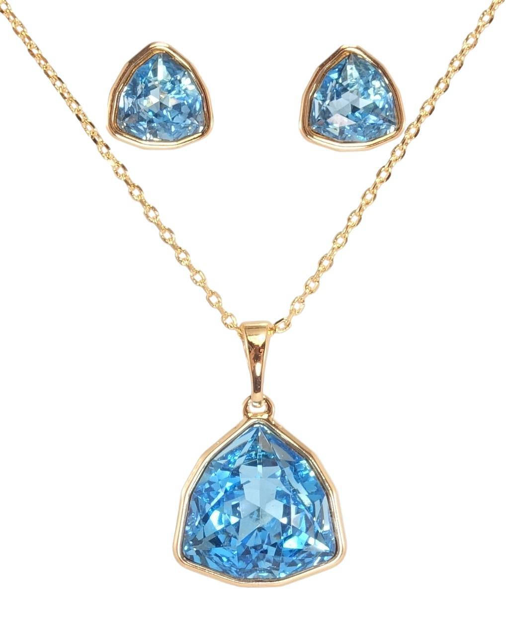 Набор Xuping Позолота 18K с кристаллами Swarovski Серьги Кулон на цепочке "Триллиант Aquamarine" дл.40-45см
Набор Xuping Позолота 18K с кристаллами Swarovski Серьги Кулон на цепочке "Триллиант Aquamarine" дл.40-45см