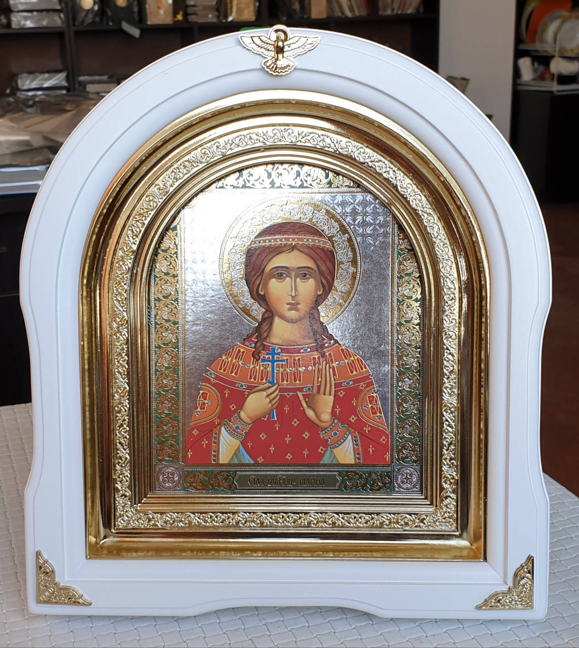 Икона Святая мученица Марина в белом арочном киоте с декоративными уголочками, размер киота 28*25,сюжет 15*18
Икона Святая мученица Марина в белом арочном киоте с декоративными уголочками, размер киота 28*25,сюжет 15*18