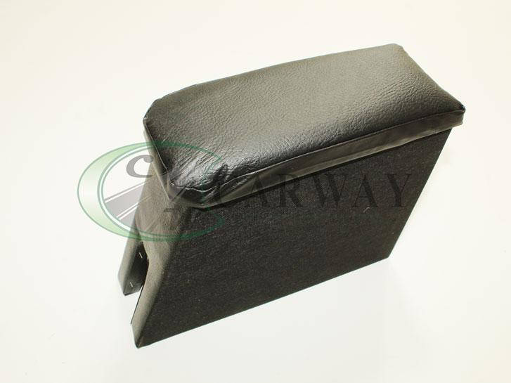 Подлокотник ВАЗ 2101, 02, 03, 06 (основа ДСП) черный Интерпласт 
Подлокотник ВАЗ 2101, 02, 03, 06 (основа ДСП) черный Интерпласт