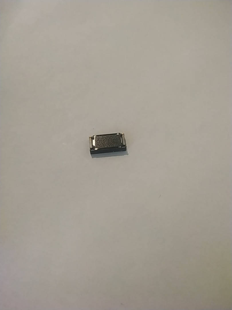 Динамик слуховой б.у. оригинал для Sony Xperia X Dual F5122
Динамик слуховой б.у. оригинал для Sony Xperia X Dual F5122