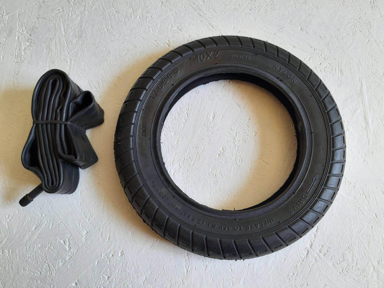 Покрышка на электросамокат 10" дюймов. Покрышка 10х2
Покрышка на электросамокат 10" дюймов. Покрышка 10х2