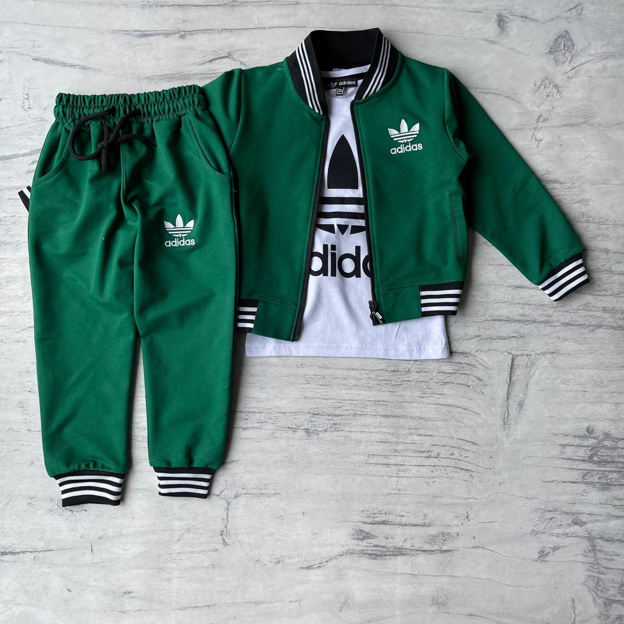 Костюм на мальчика в стиле Adidas 687 Размер 92 см, 98 см, 104 см, 110 см, 116 см, 122 см
Костюм на мальчика в стиле Adidas 687 Размер 92 см, 98 см, 104 см, 110 см, 116 см, 122 см