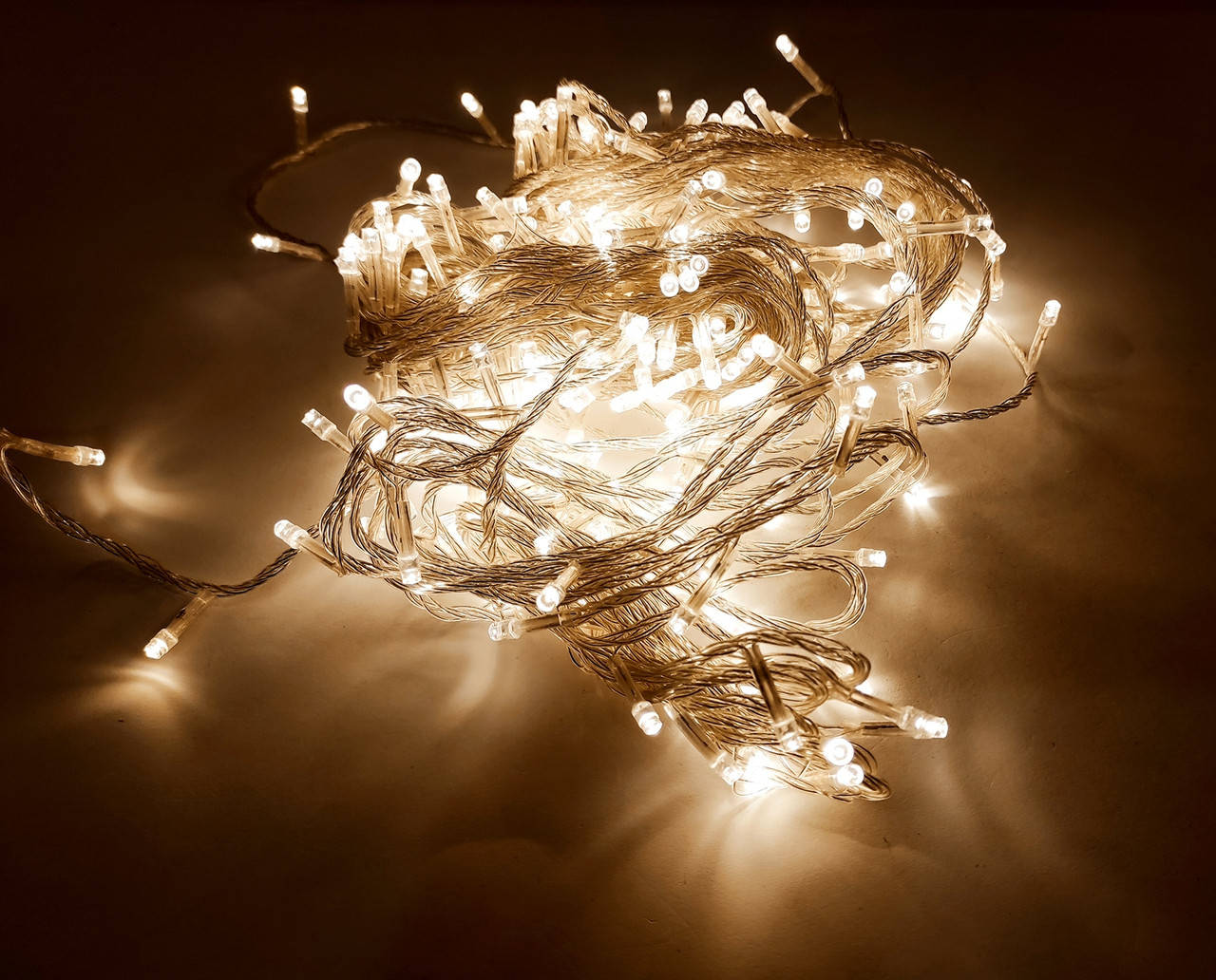 Светодиодная гирлянда 40 м 500LED класическая с прозрачным проводом 8 режимов тёплый белый (4304)
Светодиодная гирлянда 40 м 500LED класическая с прозрачным проводом 8 режимов тёплый белый (4304)