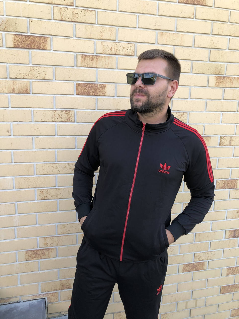 Спортивный костюм двунитка с лампасами черный Adidas, Мужской Костюм спортивный для прогулки без капюшона, Красный
Спортивный костюм двунитка с лампасами черный Adidas, Мужской Костюм спортивный для прогулки без капюшона, Красный