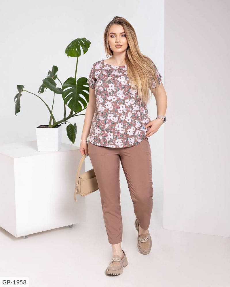 Костюм женский 1578 (48-50, 52-54, 56-58, 60-62) "VARYA" недорого от прямого поставщика
Костюм женский 1578 (48-50, 52-54, 56-58, 60-62) "VARYA" недорого от прямого поставщика