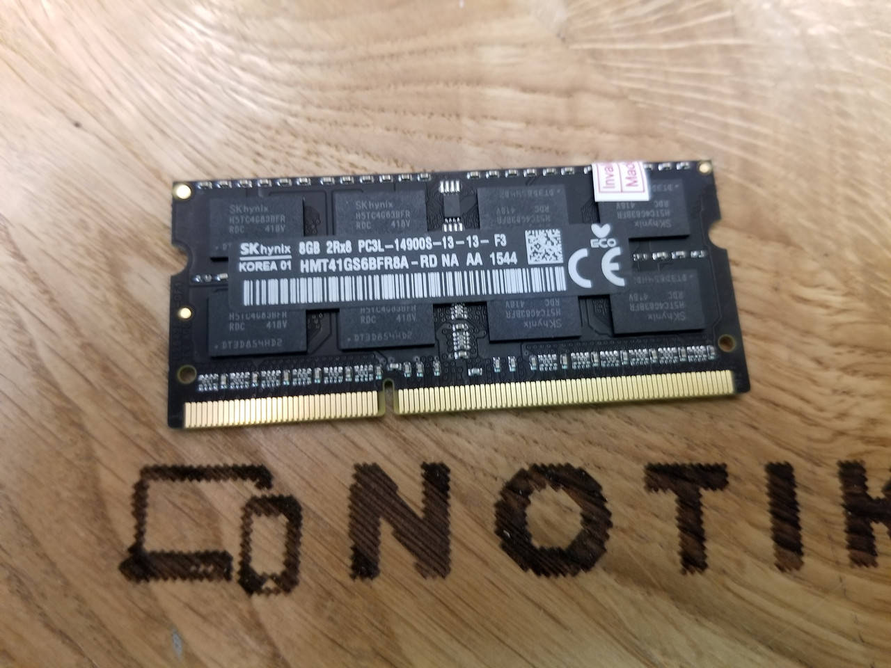 Оперативная память для ноутбука, Apple iMac, SK hynix 8 GB SO-DIMM DDR3L 1866 MHz (HMT41GS6BFR8A-RD)
Оперативная память для ноутбука, Apple iMac, SK hynix 8 GB SO-DIMM DDR3L 1866 MHz (HMT41GS6BFR8A-RD)