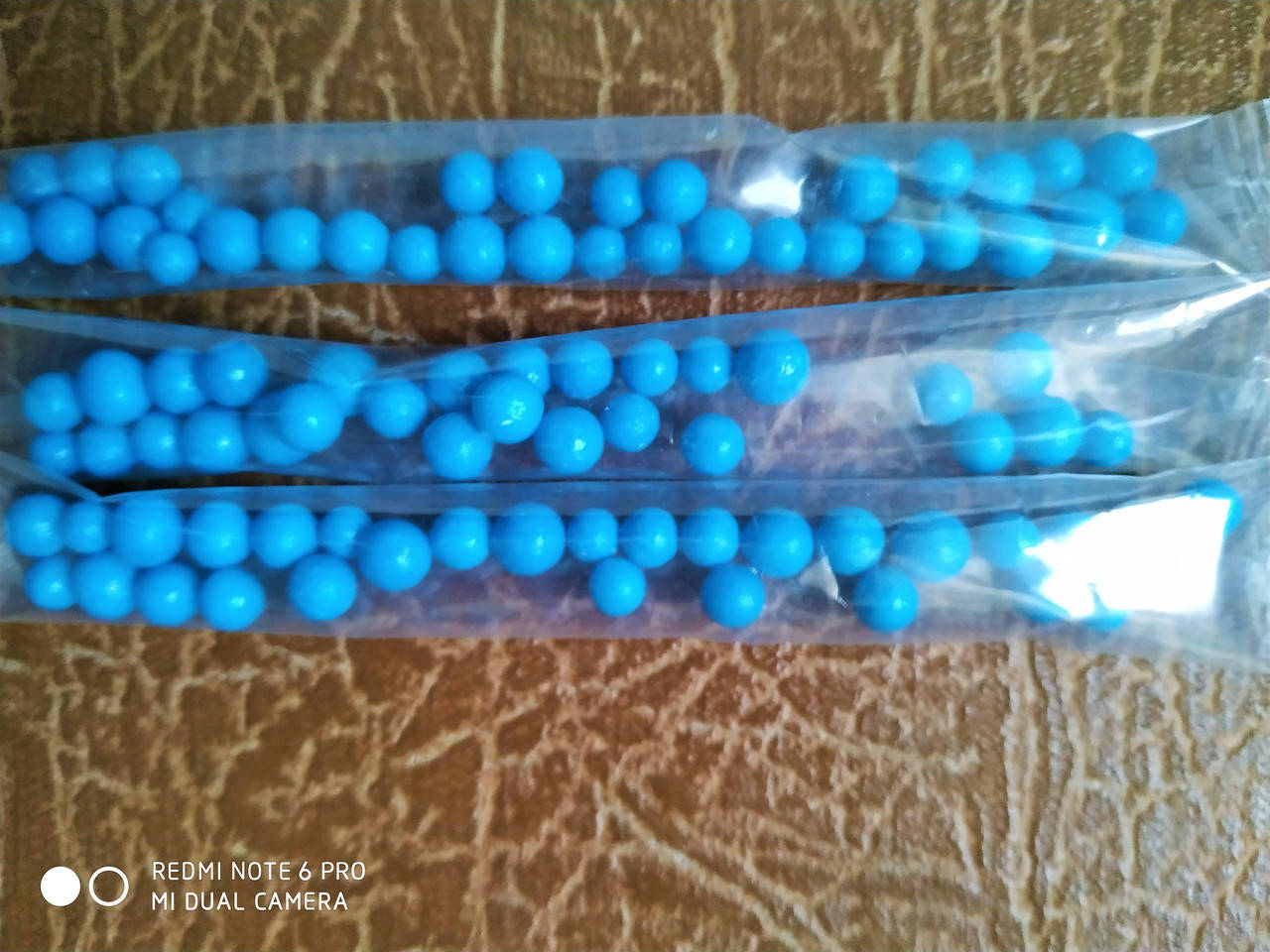 Посыпка сахарная глянцевая синяя d 5 мм
Посыпка сахарная глянцевая синяя d 5 мм