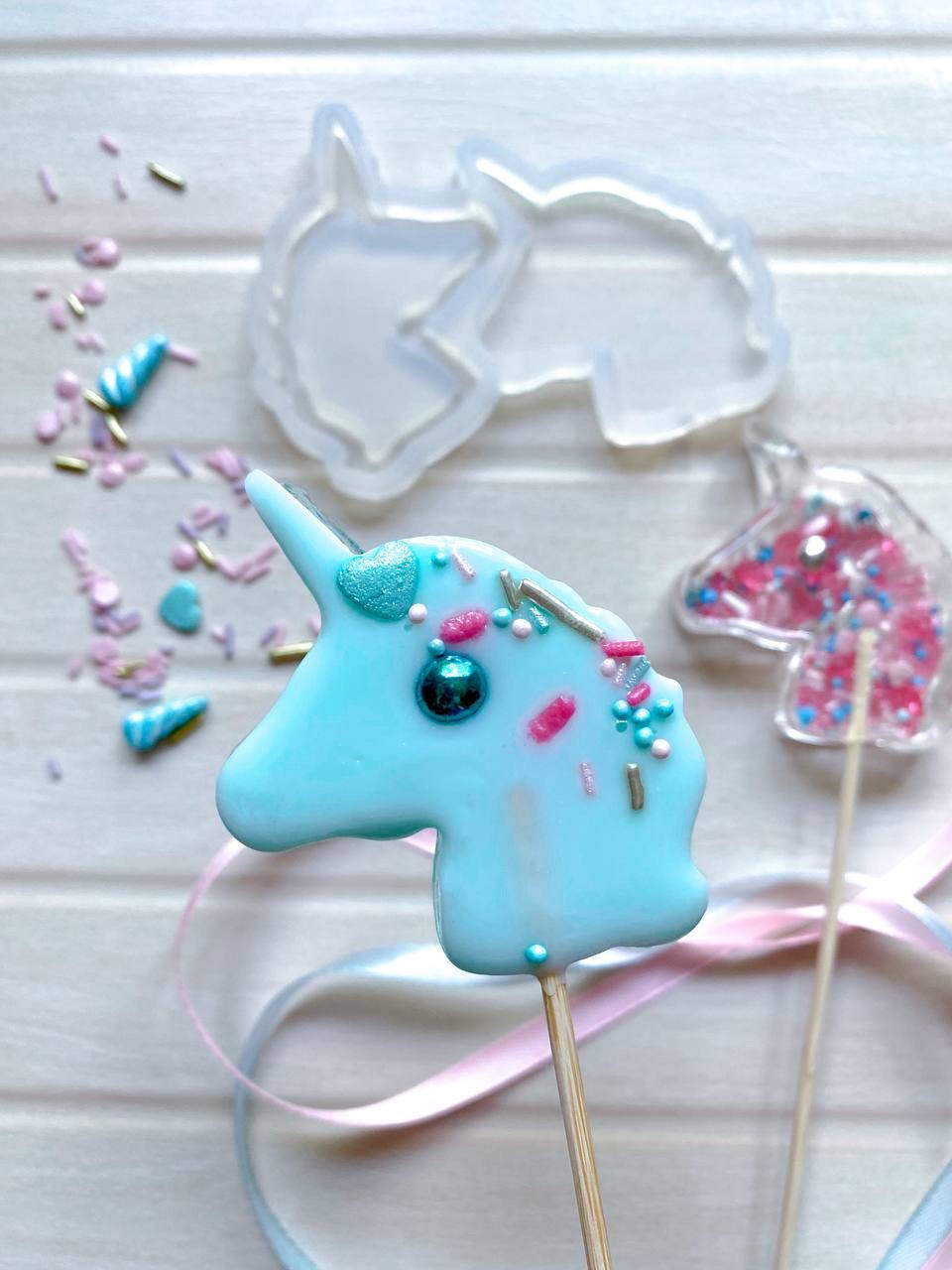 Силиконовый молд для леденцов "Единорожки-погремушки"
Силиконовый молд для леденцов "Единорожки-погремушки"