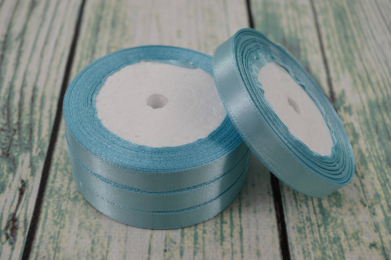 Лента атласная 10мм (22метра), цвет - светло голубой
Лента атласная 10мм (22метра), цвет - светло голубой