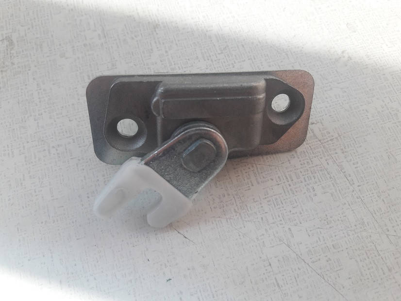 Замок двери верхний боковой, задний Fiat Ducato, Peugeot Boxer, Citroen Jumper (94-02), 1310595080, 872683
Замок двери верхний боковой, задний Fiat Ducato, Peugeot Boxer, Citroen Jumper (94-02), 1310595080, 872683