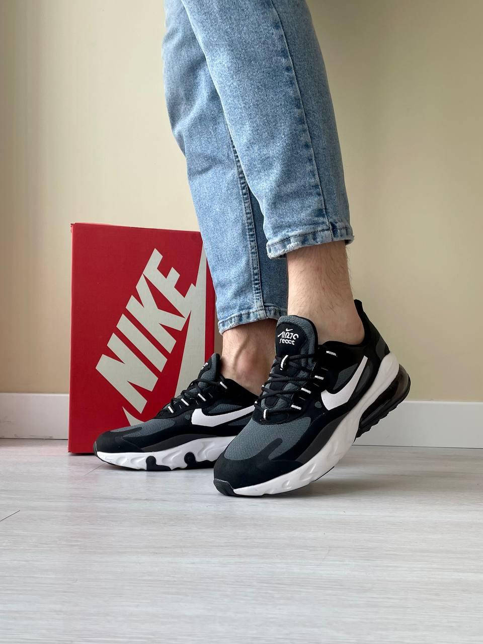 Мега стильные мужские Кроссовки Nike Air 270 REACT,серые с черным,нубук,нейлон, сетка 42 44 45
Мега стильные мужские Кроссовки Nike Air 270 REACT,серые с черным,нубук,нейлон, сетка 42 44 45