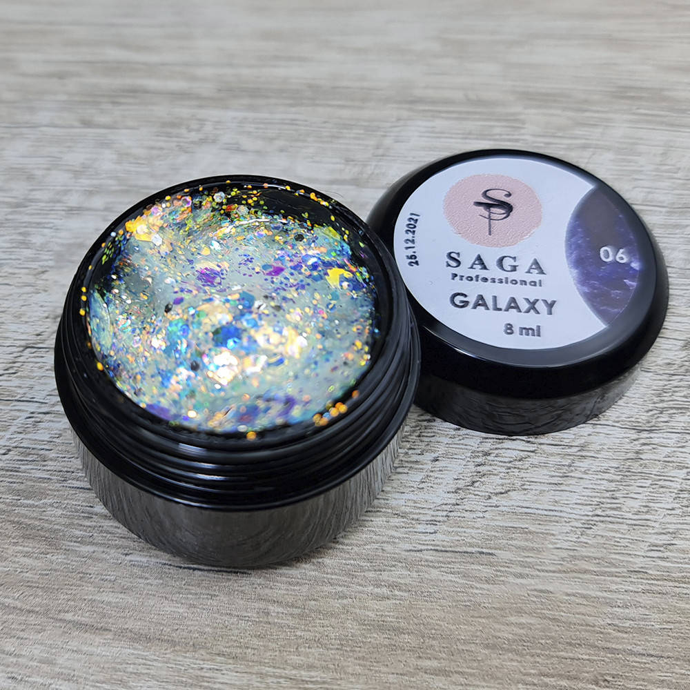 Глиттерный гель для дизайна ногтей Sagа Professional Galaxy 06 прозрачный с голографическими частицами 8мл
Глиттерный гель для дизайна ногтей Sagа Professional Galaxy 06 прозрачный с голографическими частицами 8мл