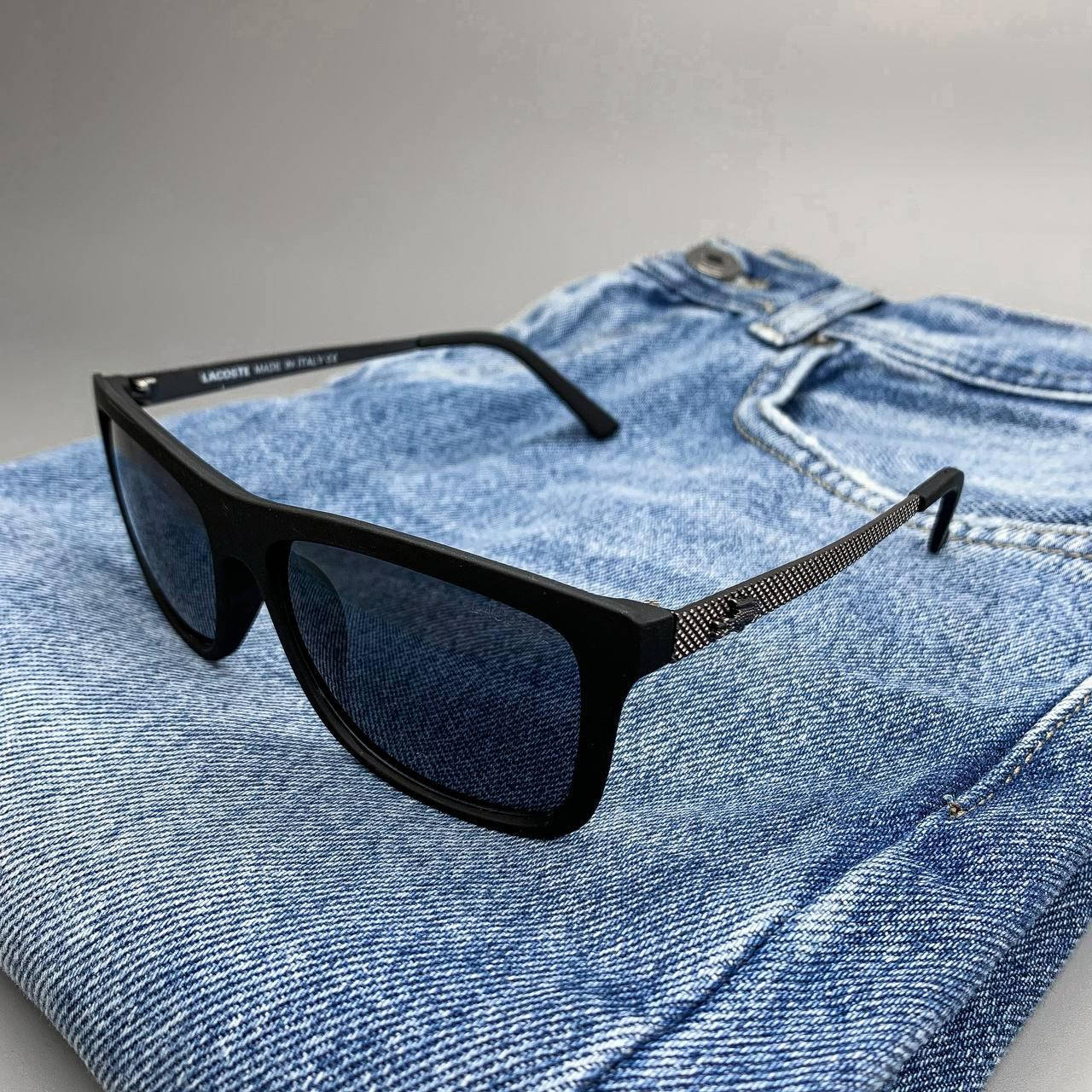 Мужские стильные солнцезащитные очки /LACOSTE/ черные линзы, Черный 
Мужские стильные солнцезащитные очки /LACOSTE/ черные линзы, Черный