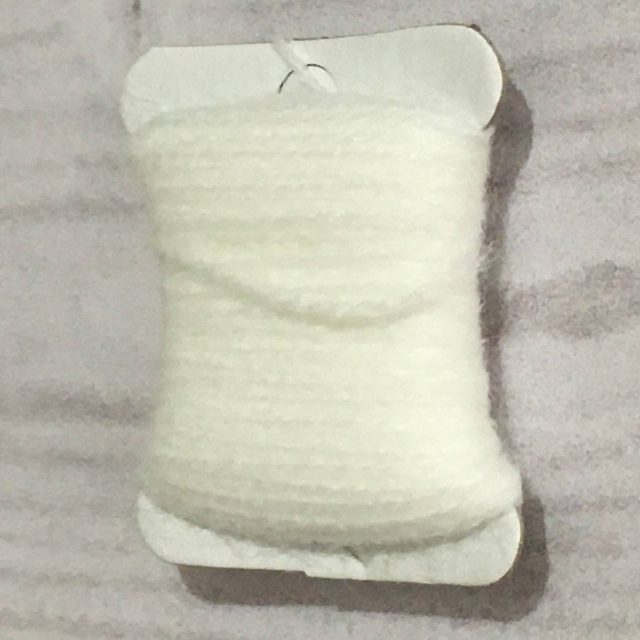 Нитка акриловая для вышивания БЕЛЫЙ 
Нитка акриловая для вышивания БЕЛЫЙ