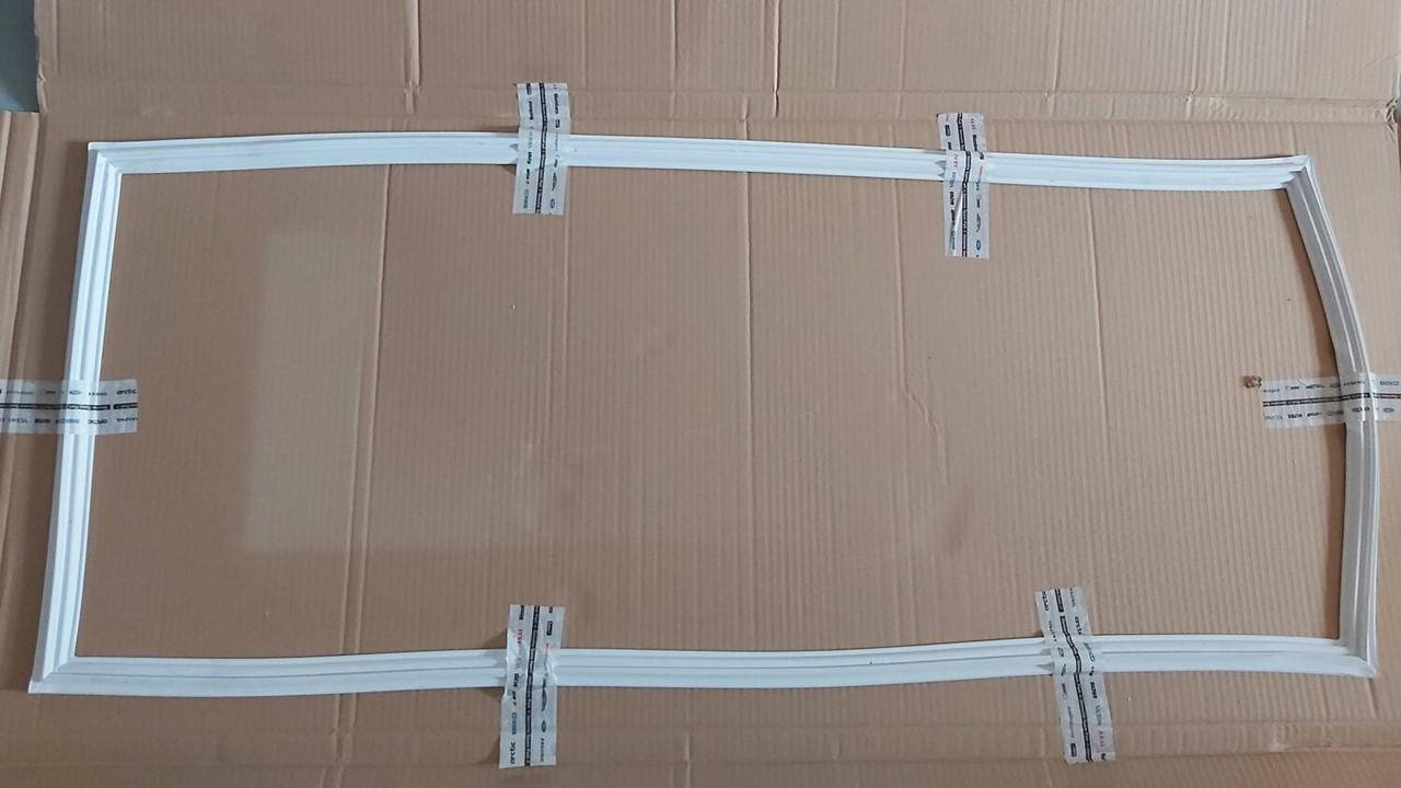 Уплотнительная резина 1250 x 520 mm двери BEKO FSA 21300 - 4546861000 
Уплотнительная резина 1250 x 520 mm двери BEKO FSA 21300 - 4546861000