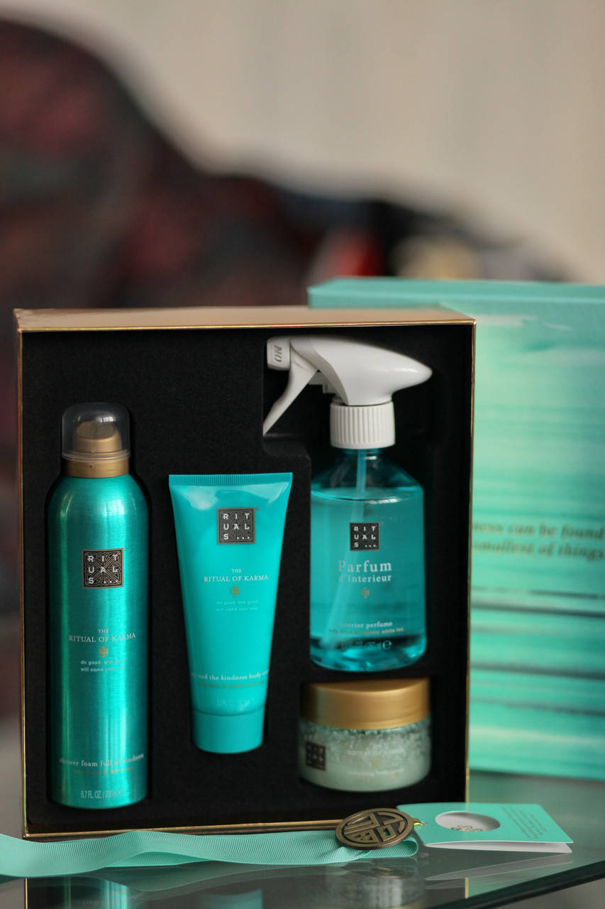 Подарочный набор Rituals Ritual of Karma M Нидерланды, Белый
Подарочный набор Rituals Ritual of Karma M Нидерланды, Белый