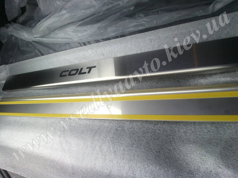 Защита порогов - накладки на пороги Mitsubishi COLT VI/VII 3-дверка с 2004-2008/2009- гг. (Standart)
Защита порогов - накладки на пороги Mitsubishi COLT VI/VII 3-дверка с 2004-2008/2009- гг. (Standart)
