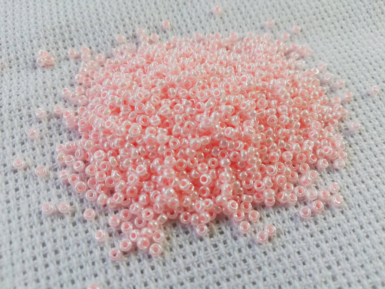 Японський бісер Miyuki Круглий 11/0 0427 - White/Pink Color Lined
Японський бісер Miyuki Круглий 11/0 0427 - White/Pink Color Lined