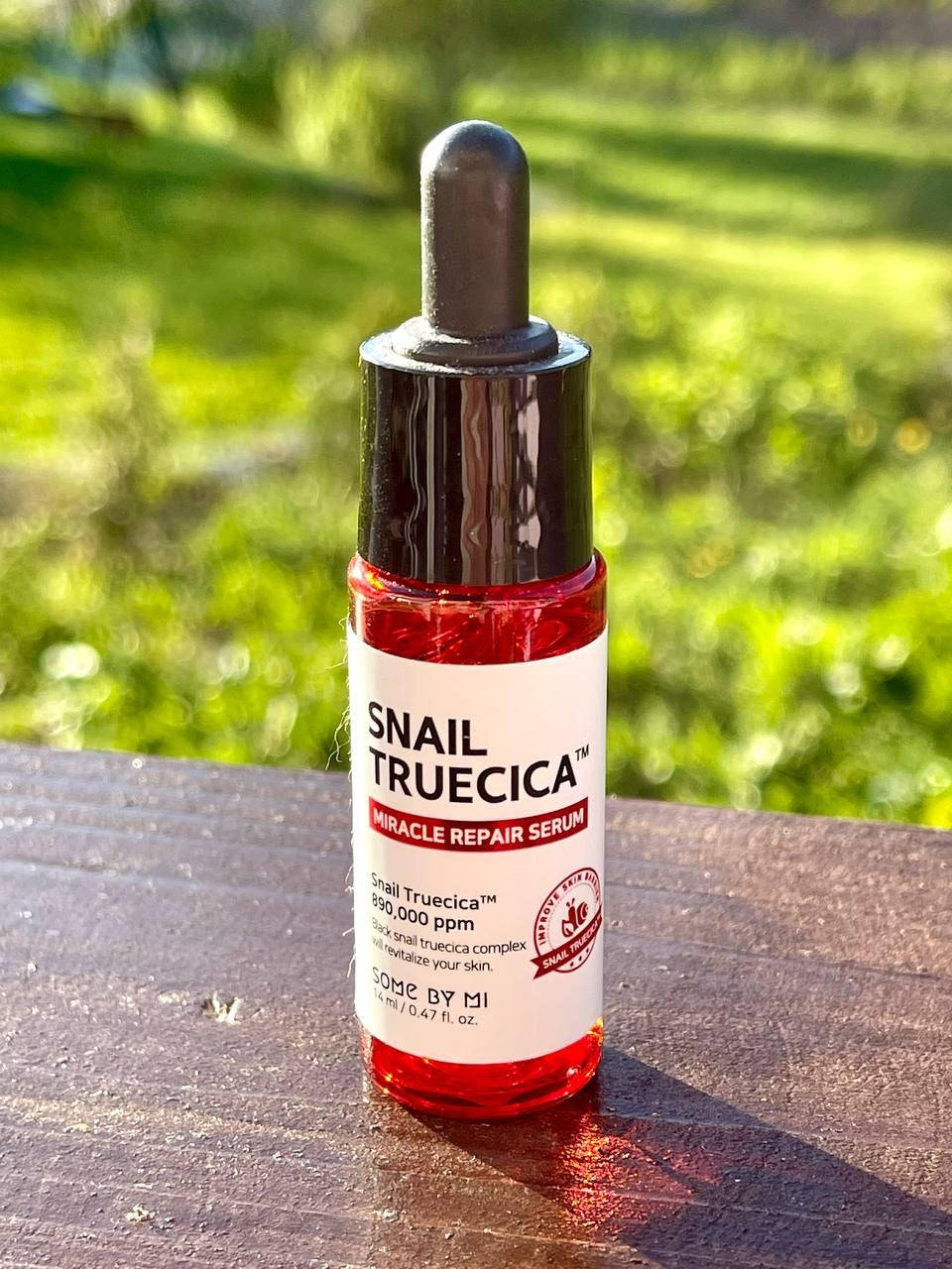 Восстанавливающая сыворотка с муцином чёрной улитки Some By Mi Snail Truecica Miracle Repair Serum 14 мл
Восстанавливающая сыворотка с муцином чёрной улитки Some By Mi Snail Truecica Miracle Repair Serum 14 мл