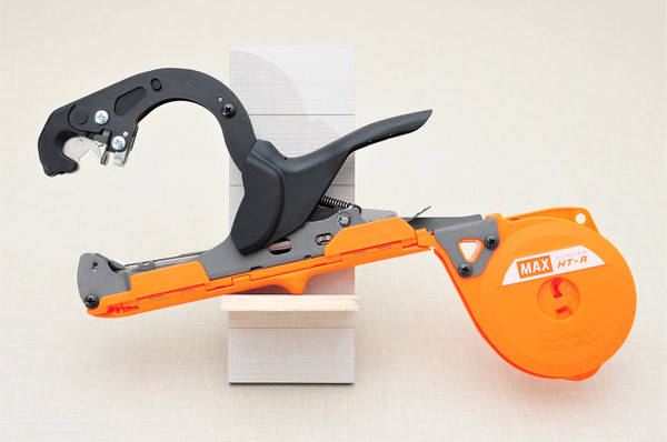 Степлер-сшиватель тапенер для растений MAX Tapener HT-R1 GUN садовый для растений - Ган Макс
Степлер-сшиватель тапенер для растений MAX Tapener HT-R1 GUN садовый для растений - Ган Макс