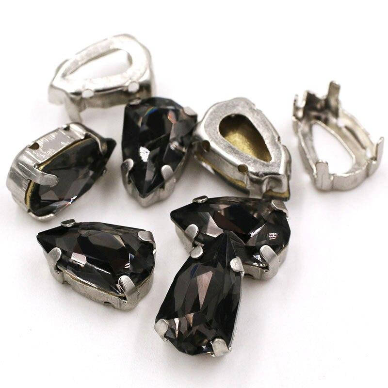 Стразы пришивные в цапах, форма триллиант, стекло, камень цвета Black Diamant 14х9 мм, Темно-серый
Стразы пришивные в цапах, форма триллиант, стекло, камень цвета Black Diamant 14х9 мм, Темно-серый