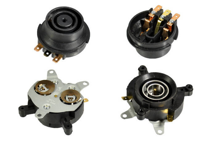 Контактная группа (термостат) для электрочайника XBO-188 B,C
Контактная группа (термостат) для электрочайника XBO-188 B,C