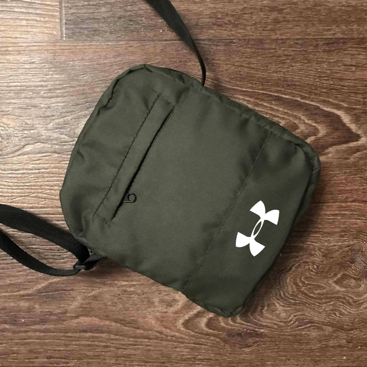 Сумка мессенджер Андер Армор, сумка на плечо Under Armour, барсетка, высокого качества, хаки
Сумка мессенджер Андер Армор, сумка на плечо Under Armour, барсетка, высокого качества, хаки