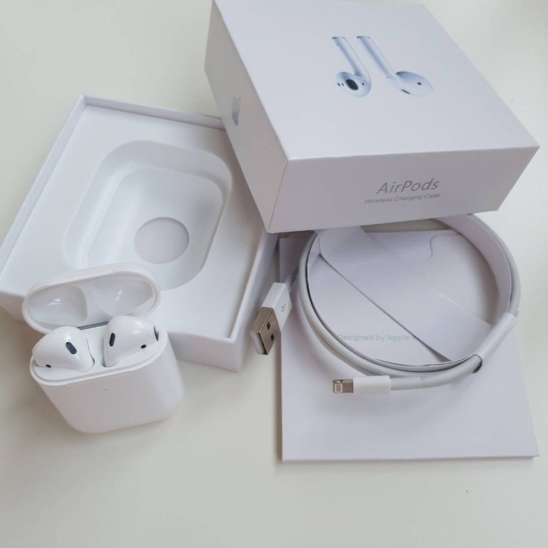 Наушники Airpods 2 Беспроводные Сенсорные Bleutooth c Беспроводной Зарядкой (MRXJ2), Белый
Наушники Airpods 2 Беспроводные Сенсорные Bleutooth c Беспроводной Зарядкой (MRXJ2), Белый