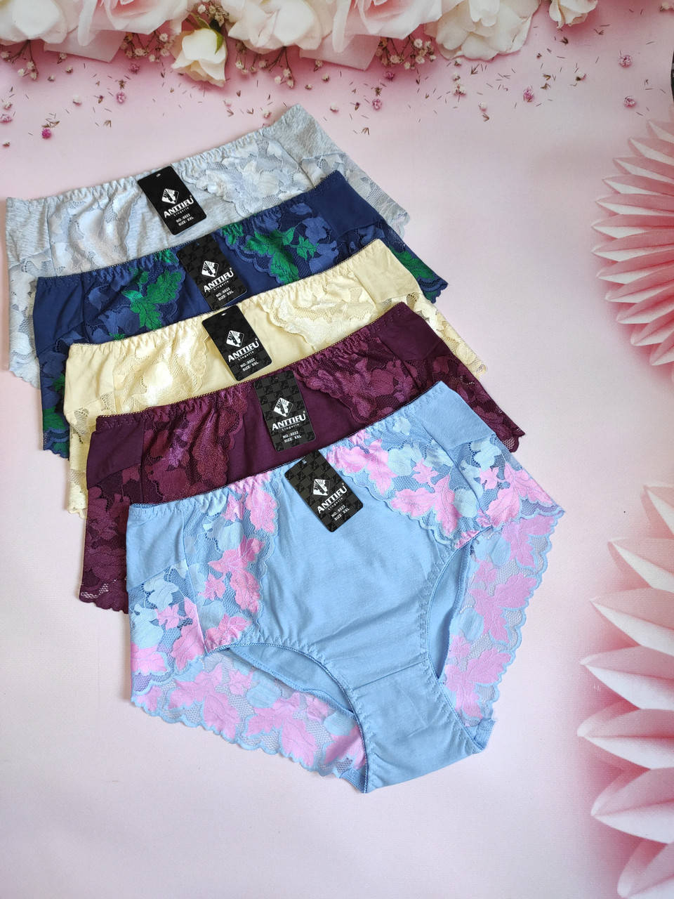 Набор женских хлопковых трусов высокой посадки размер 54-56
Набор женских хлопковых трусов высокой посадки размер 54-56