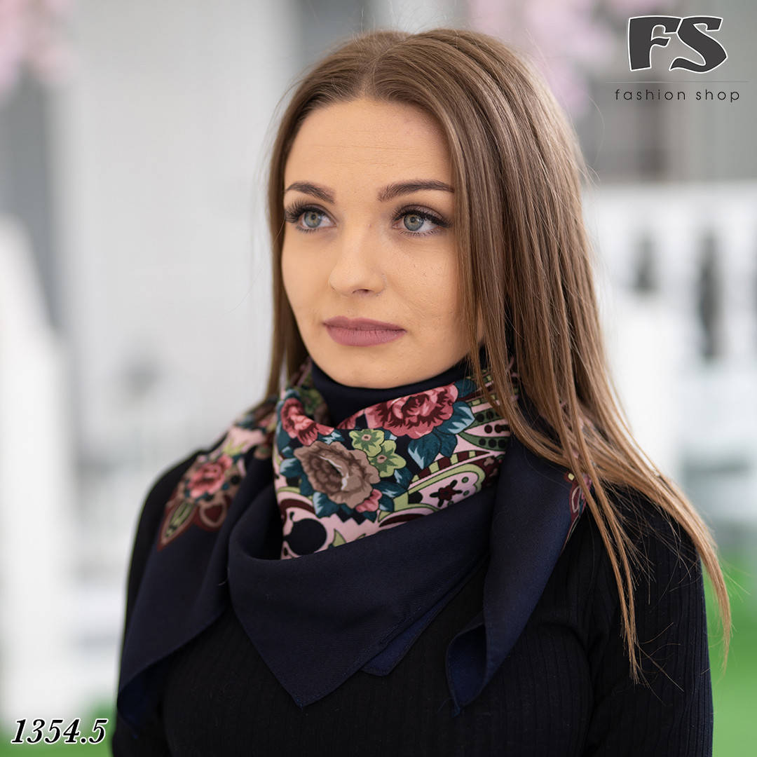 Женский шерстяной платок Цветок
Женский шерстяной платок Цветок