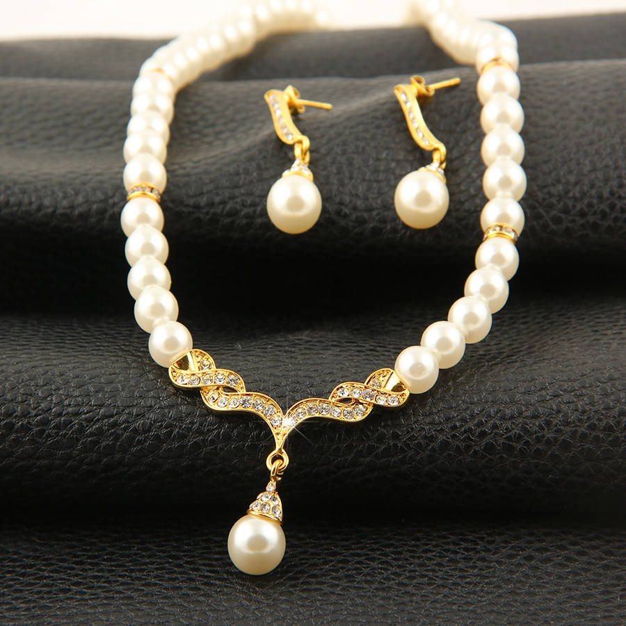 Колье подвеска и серьги комплект набор бижутерия свадебная аксессуары украшения 
Колье подвеска и серьги комплект набор бижутерия свадебная аксессуары украшения