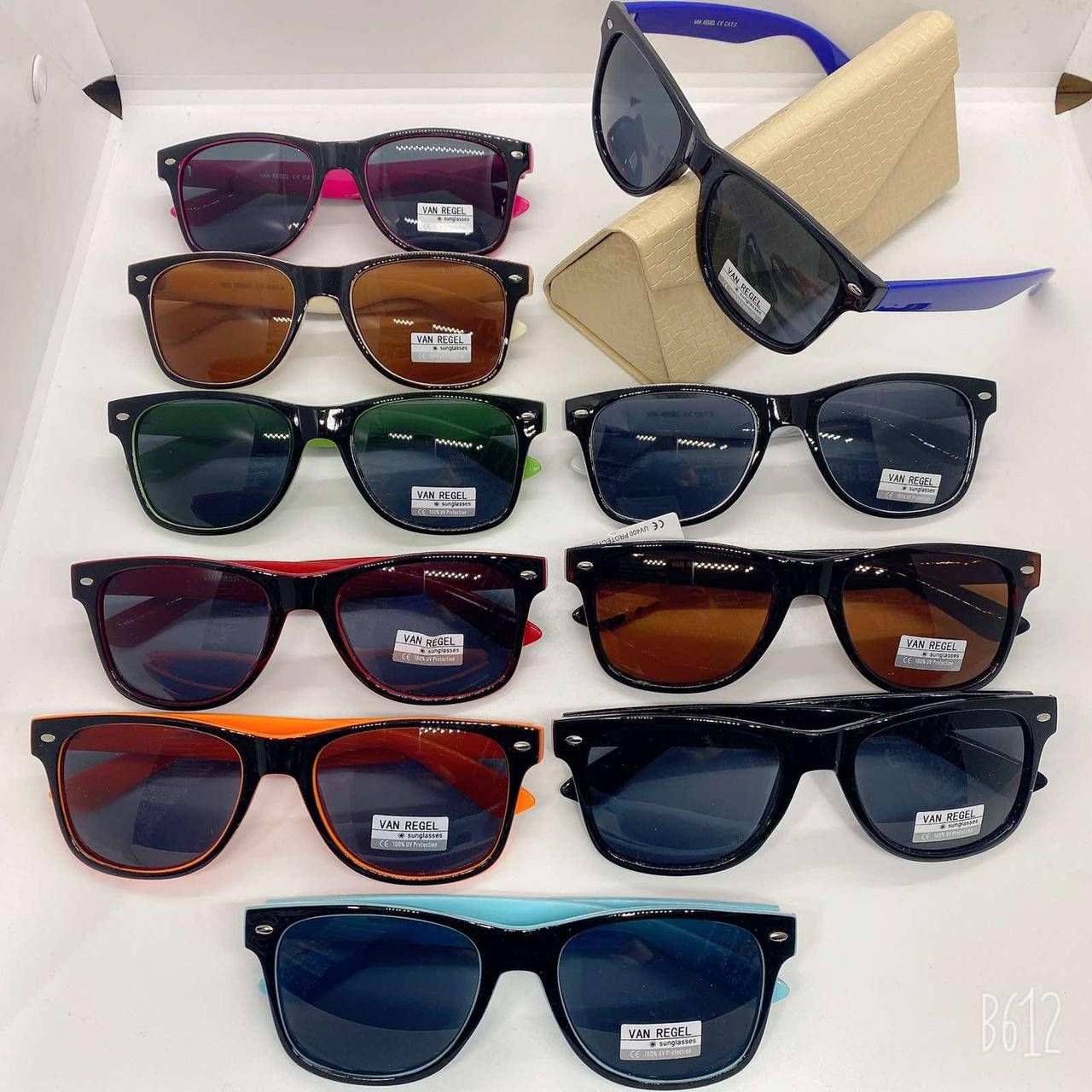 Солнцезащитные очки Ray Ban Wayfarer цвет на выбор, очки унисекс от солнца солнцезащитные мужские женские
Солнцезащитные очки Ray Ban Wayfarer цвет на выбор, очки унисекс от солнца солнцезащитные мужские женские