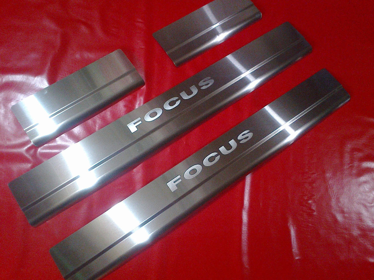 Накладки на пороги стандарт FORD FOCUS 2
Накладки на пороги стандарт FORD FOCUS 2