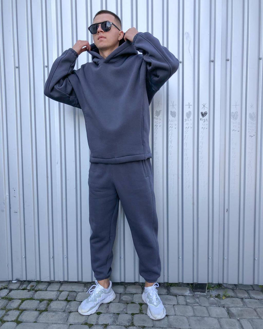 Теплый молодежный спортивный костюм oversize на флисе графитового цвета - размер S, Графит
Теплый молодежный спортивный костюм oversize на флисе графитового цвета - размер S, Графит