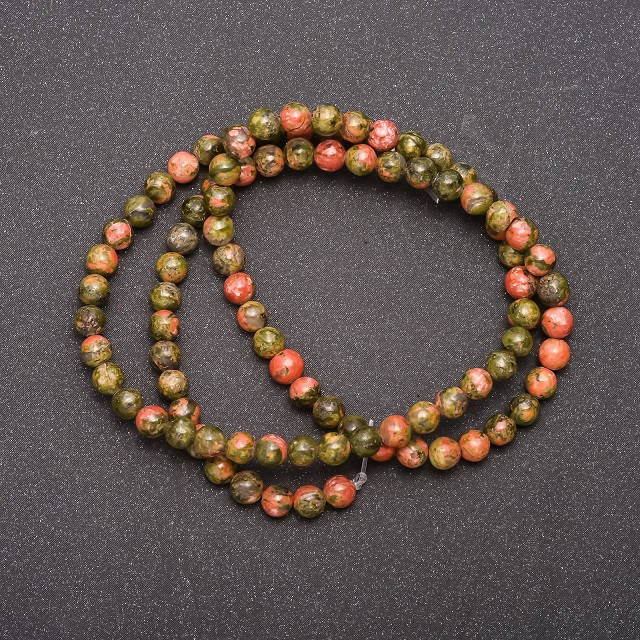 Бусины на леске Гелиотроп d - 4 мм L - 40 см 
Бусины на леске Гелиотроп d - 4 мм L - 40 см