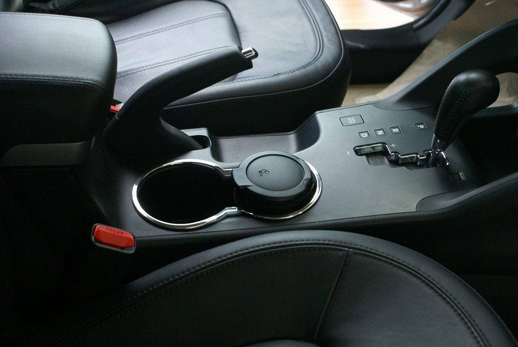 Кольца на подстаканник (нерж.) Hyundai IX-35 2010-2015 гг. RSA Хром накладки в салон Хюндай Ай Икс 35
Кольца на подстаканник (нерж.) Hyundai IX-35 2010-2015 гг. RSA Хром накладки в салон Хюндай Ай Икс 35